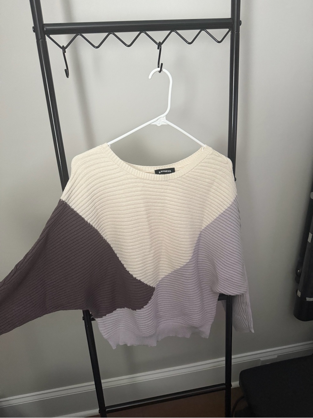Express Colorblock Ribbed Knit Sweater - Size Medium - Picture 5 of 5